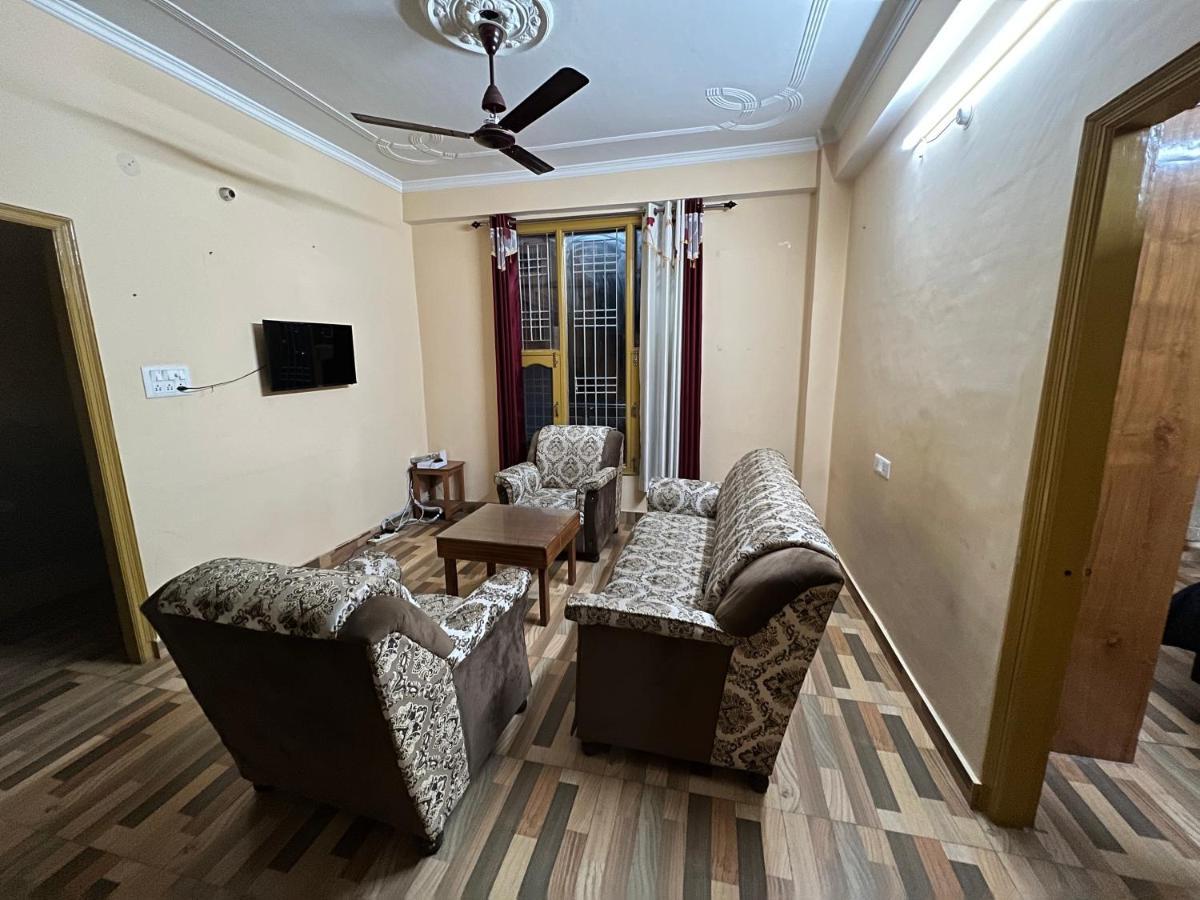 House Of Lights Hotel Солан Екстериор снимка